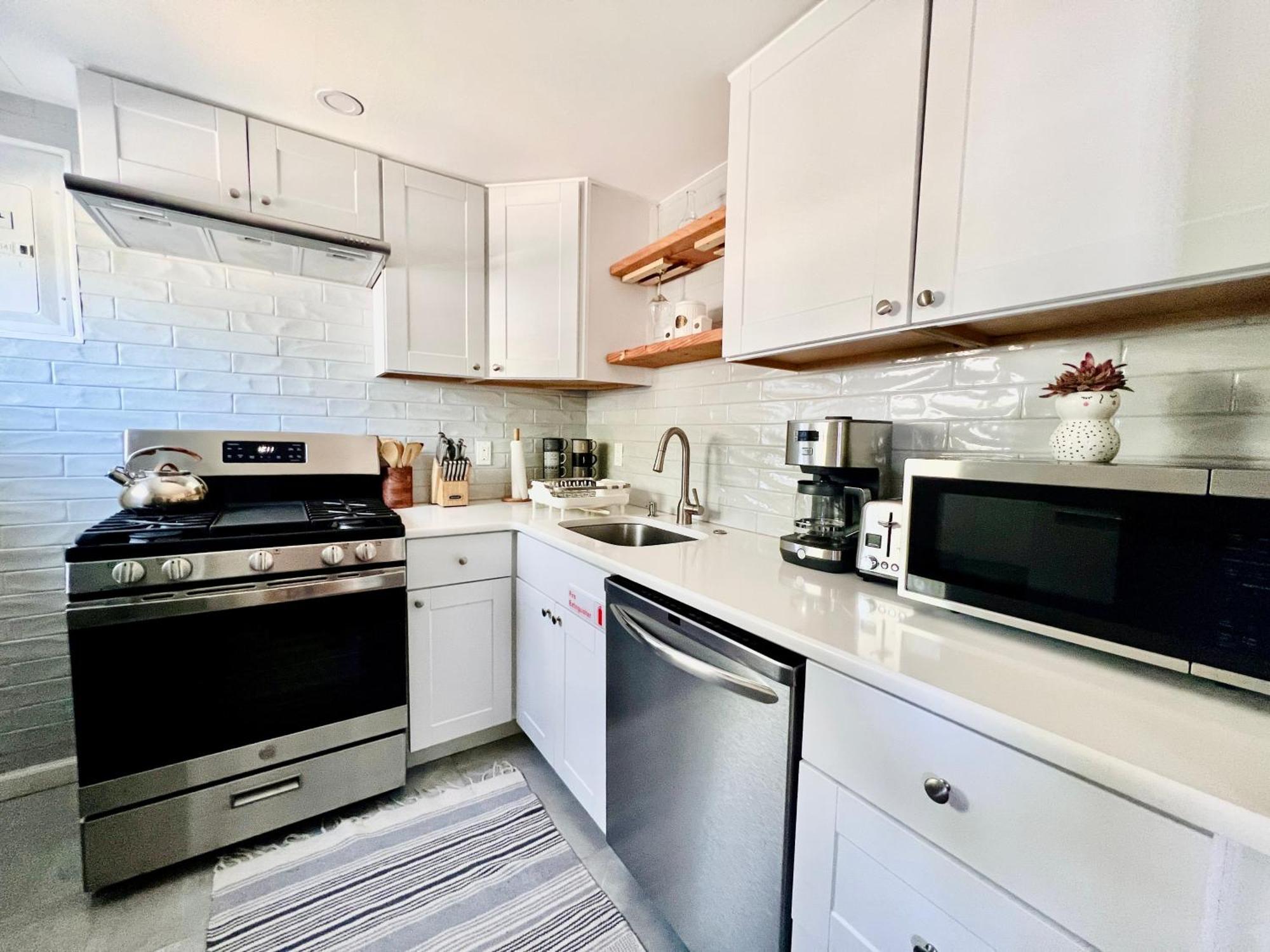 Ultra Modern - Entire 3 Bedroom Apartment - 5 Min Walk To The Beach Wildwood Exterior foto